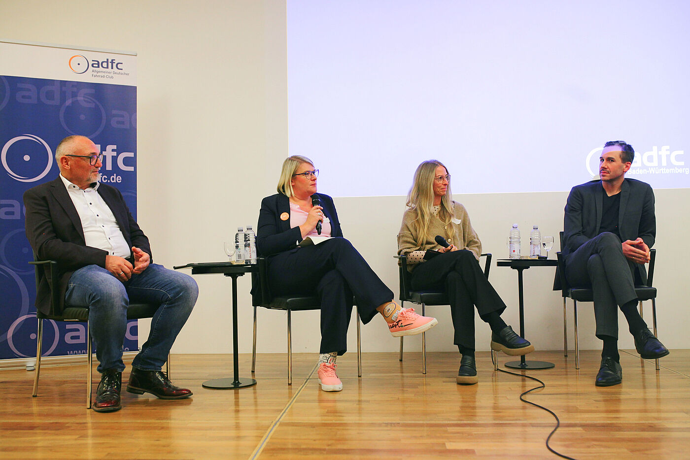Podiumsdiskussion: Günter Riemer (AGFK BW), Kathleen Lumma (ADFC BW), Sandra Prediger (Jobrad) & Alexander Rosenthal (Zukunft Fahrrad)