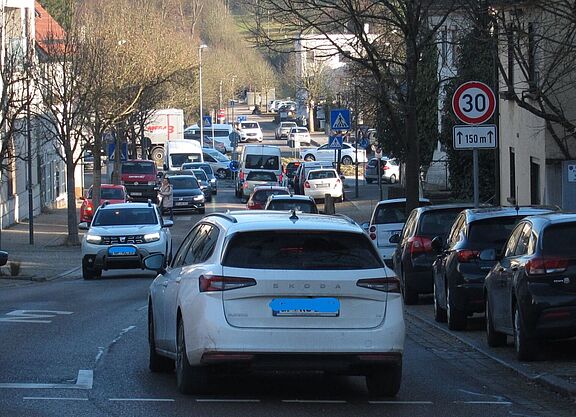 Viel Verkehr in Rechberghausen