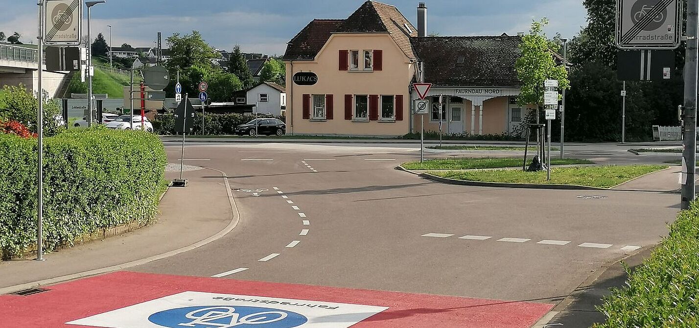 Fahrradstraße Karl-Kübler-Straße (Ausfahrt Stauferhalde) Fahrradstraße Karl-Kübler-Straße (Ausfahrt Stauferhalde)