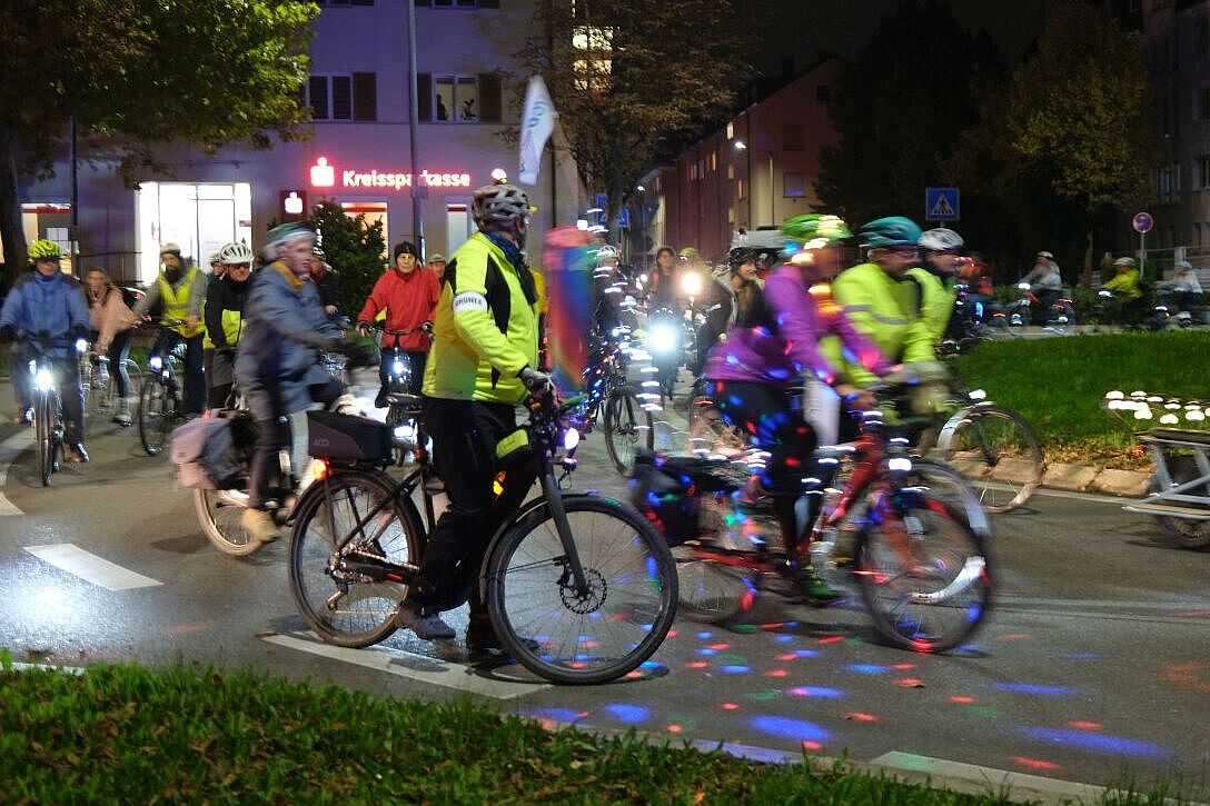 ADFC-BikeNight 2025 (Kreisverkehr "Strudel", Göppingen) ADFC-BikeNight 2025 (Kreisverkehr "Strudel", Göppingen)