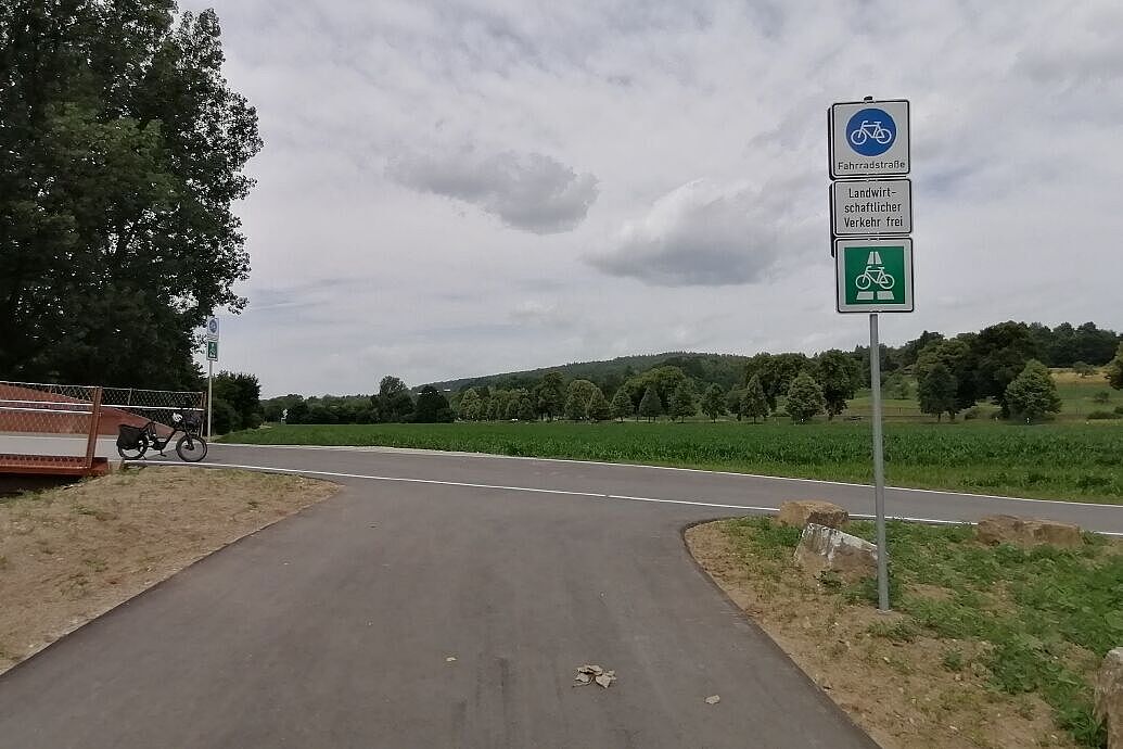 Einmündung in den RS14 bei Ebersbach