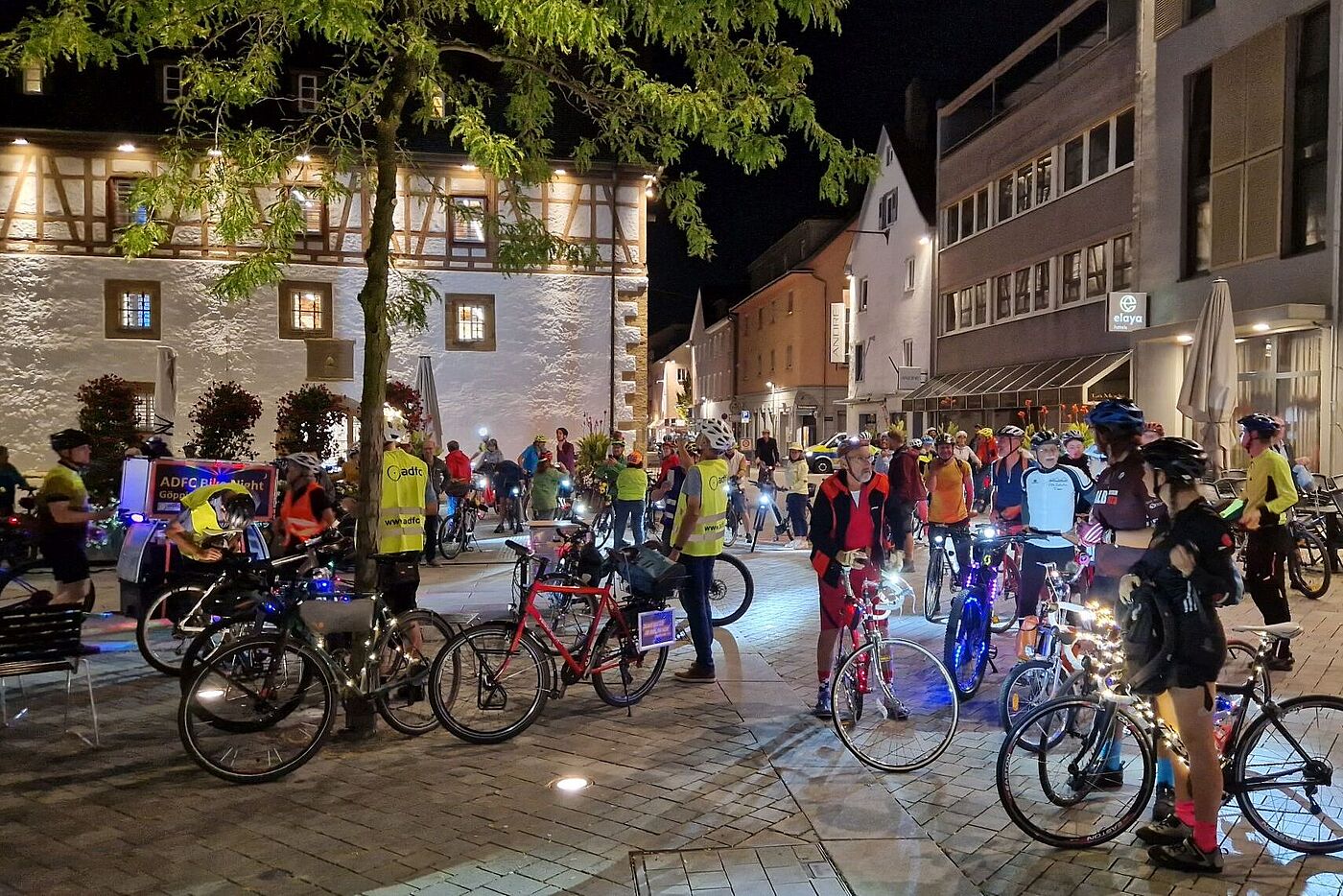 ADFC-BikeNight 2023 (zurück am Kornhausplatz)