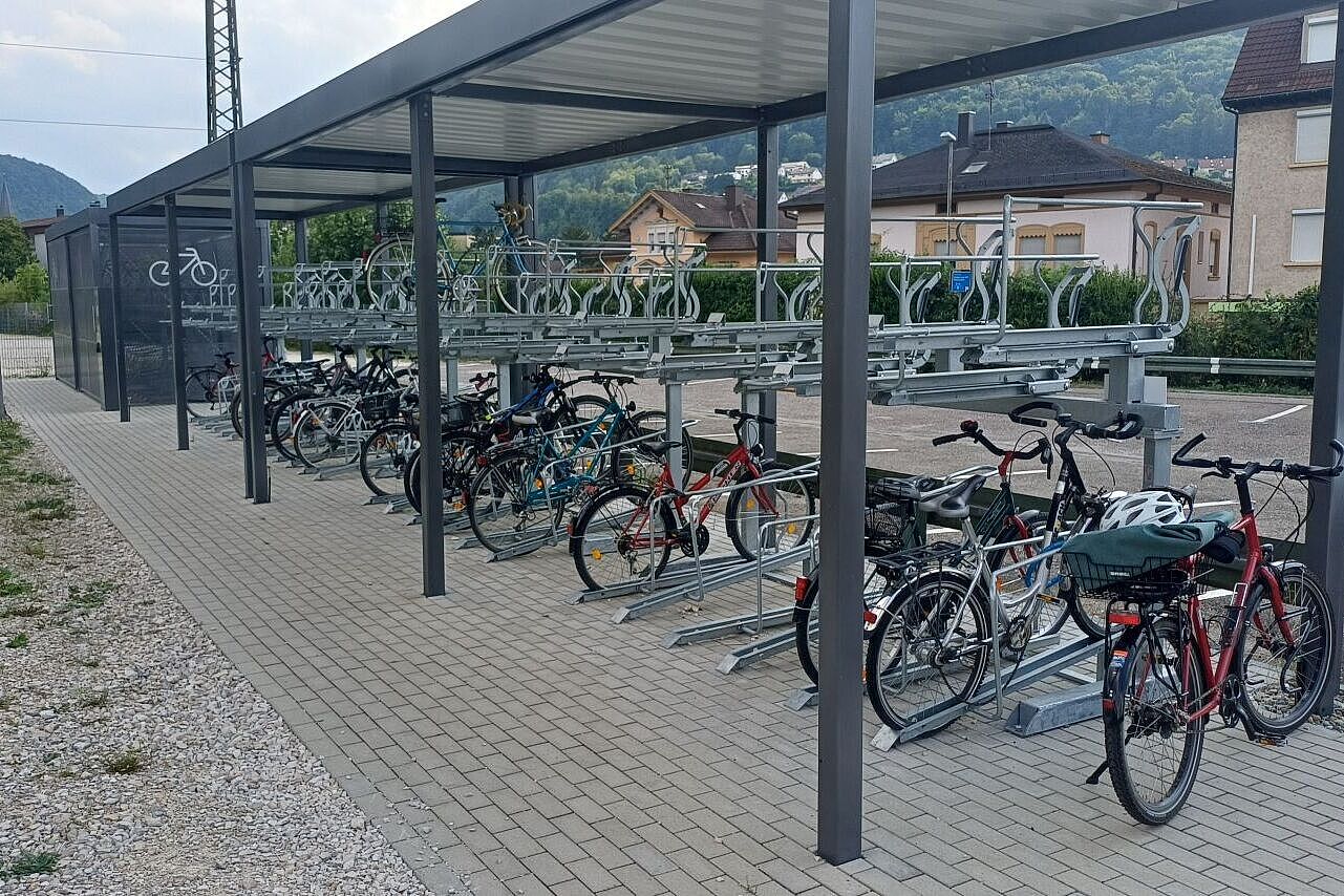 Fahrradabstellanlage Bahnhof Geislingen: Doppelstockparker + Sammelschließanlage